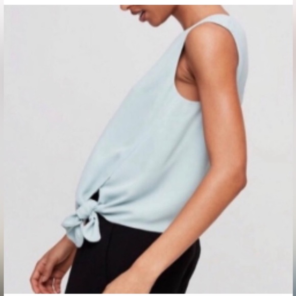 Aritzia Babaton Pale Blue Hopkins Sleeveless Tie Blouse Size Small - Picture 2 of 12